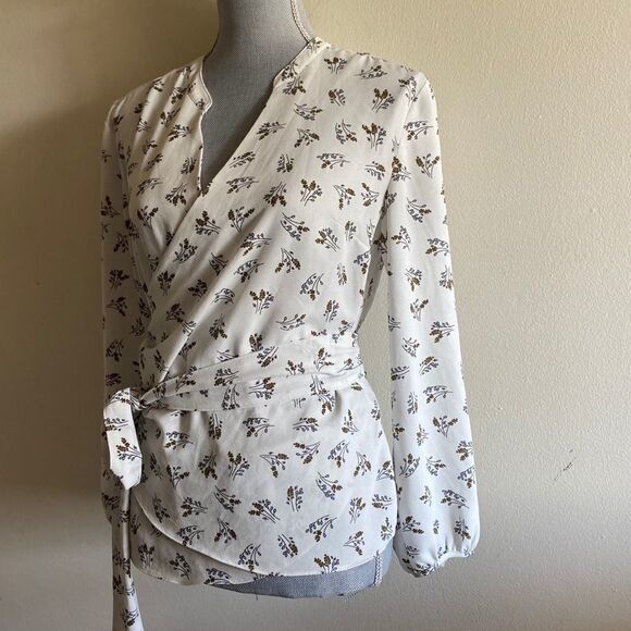 1. State Women’s Floral Long Sleeve Wrap Blouse - Picture 4 of 9